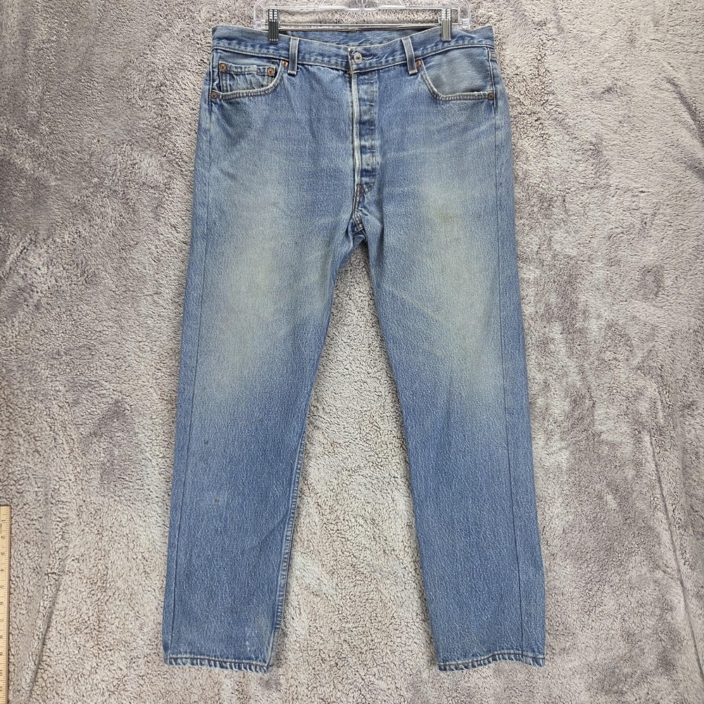 Vintage Levis 501XX Jeans Mens Blue Light Wash Made In USA Button Fly Fits 34x28